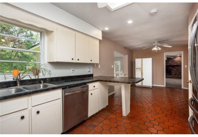 12015 SW 5TH AVE House photo 8