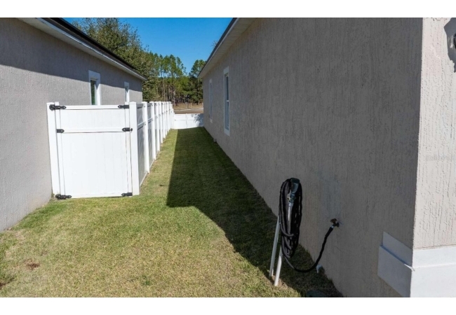 25038 NW 9TH LN House photo 38