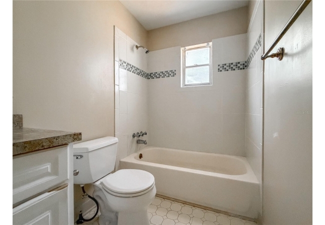 1255 SE 12TH AVE House photo 30