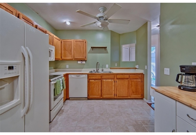 832 NW 42ND TER Condo photo 6