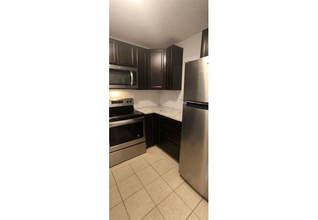111 SE 16TH AVE #O104 Condo photo 32
