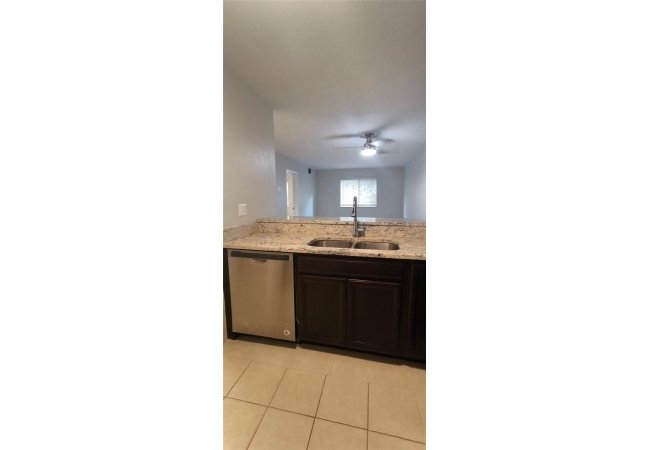 111 SE 16TH AVE #O104 Condo photo 34
