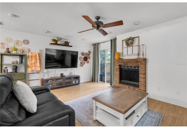 2221 SW 73RD TER Condo photo 5