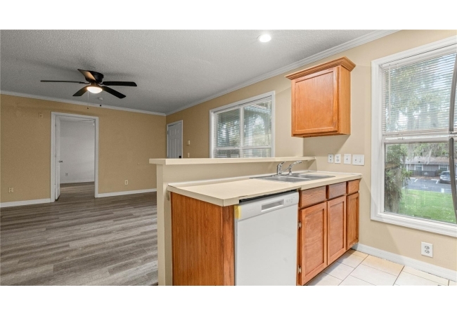 2905 SW ARCHER RD #P5009 Condo photo 12