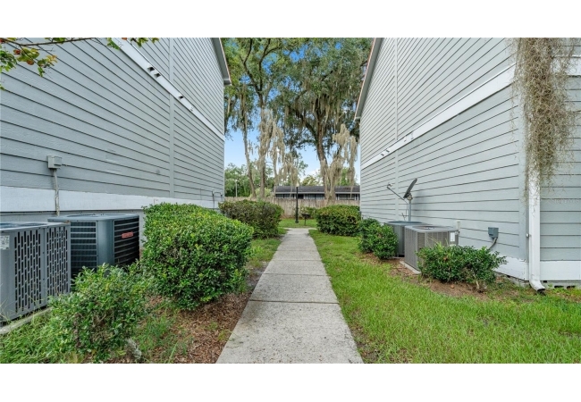 2905 SW ARCHER RD #P5009 Condo photo 24
