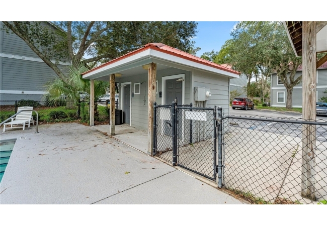 2905 SW ARCHER RD #P5009 Condo photo 28