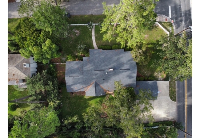 2207 NW 2ND AVE House photo 3