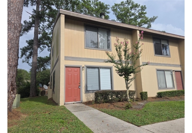 2300 SW 43RD ST #M1 Condo photo 1