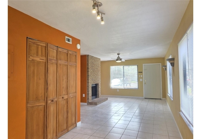 2300 SW 43RD ST #M1 Condo photo 4