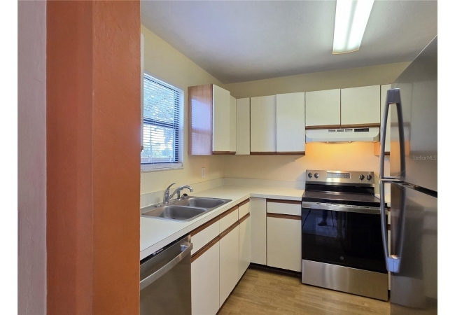 2300 SW 43RD ST #M1 Condo photo 6