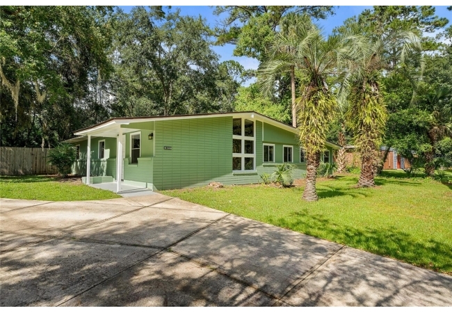 4106 NW 13TH PL House photo 2