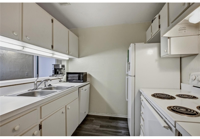 4000 SW 23RD ST #1-202 Condo photo 13