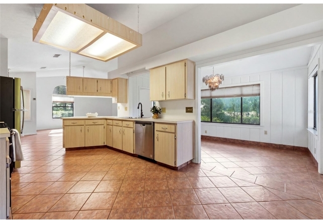 17026 SOUTHSIDE CT House photo 11