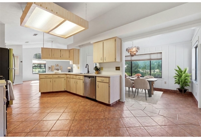 17026 SOUTHSIDE CT House photo 12