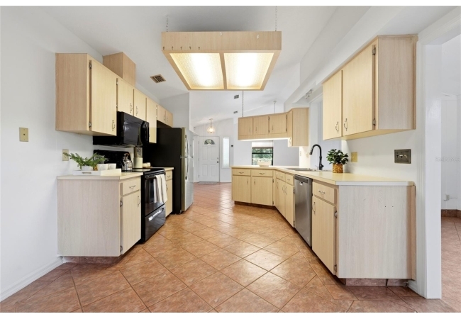17026 SOUTHSIDE CT House photo 13
