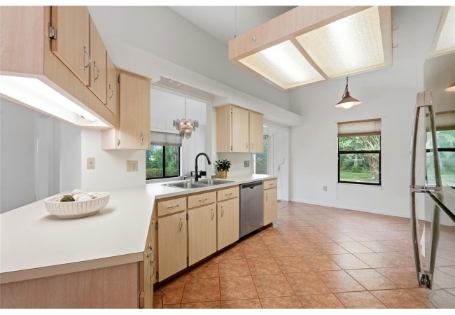 17026 SOUTHSIDE CT House photo 15