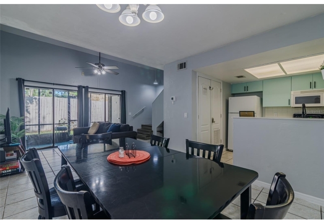 7200 SW 8TH AVE #E27 Condo photo 2
