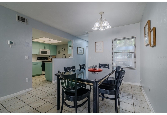 7200 SW 8TH AVE #E27 Condo photo 4