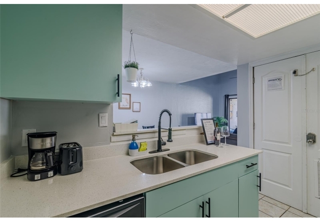 7200 SW 8TH AVE #E27 Condo photo 11