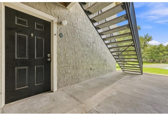 3705 SW 27TH ST #1012 Condo photo 1