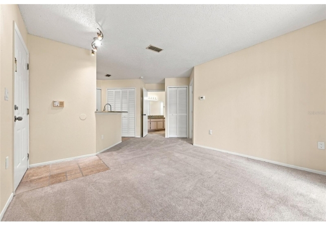 3705 SW 27TH ST #1012 Condo photo 4