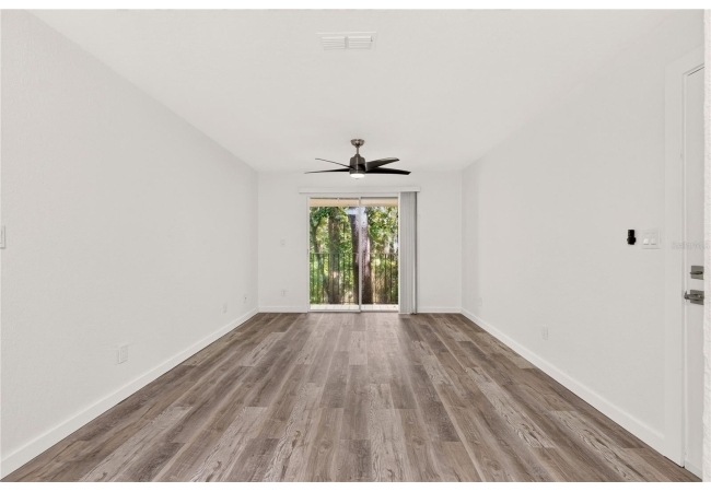 1015 SW 9TH ST #C24 Condo photo 4