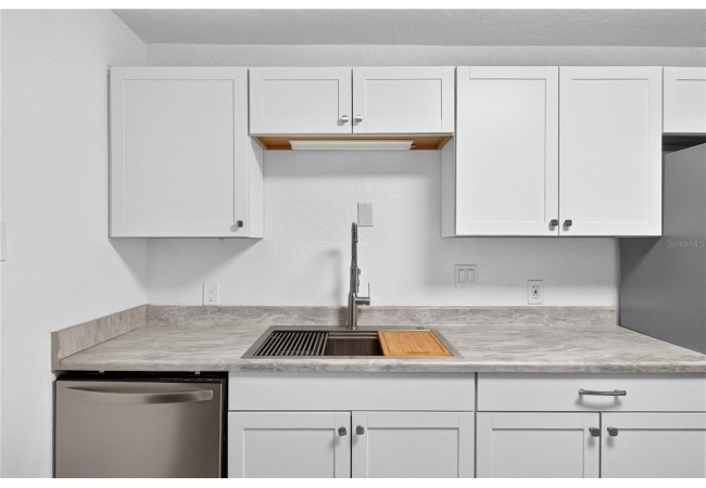 1015 SW 9TH ST #C24 Condo photo 9