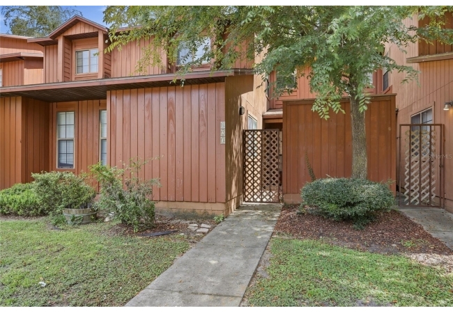 823 SW 58TH TER Condo photo 2
