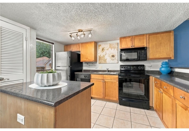 1810 NW 23RD BLVD #225 Condo photo 10