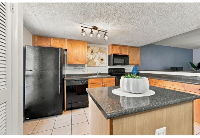 1810 NW 23RD BLVD #225 Condo photo 11