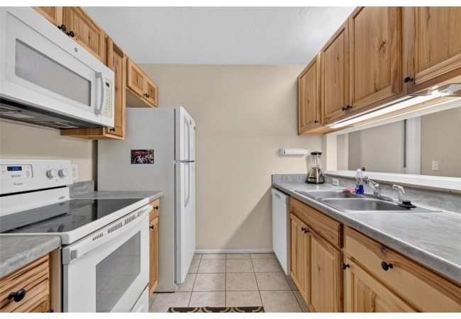 4000 SW 23RD ST #2-105 Condo photo 5