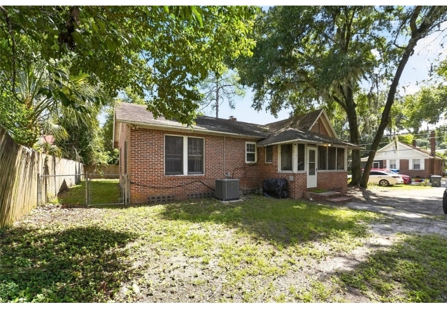 1714 NW 3RD PL House photo 41