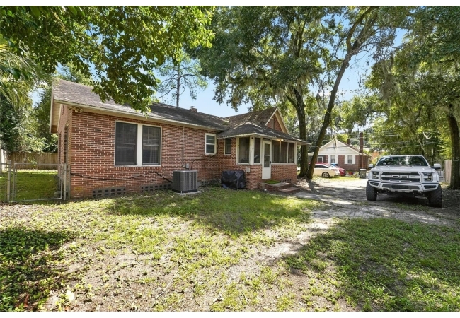 1714 NW 3RD PL House photo 42