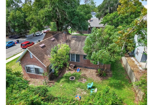 1714 NW 3RD PL House photo 44