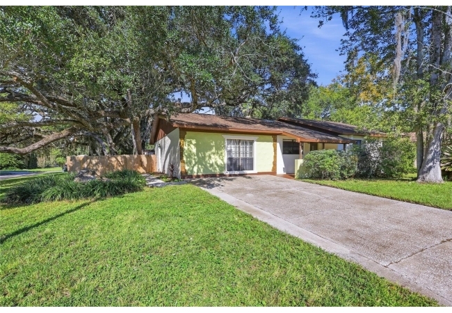 1310 SW 76TH DR House photo 1