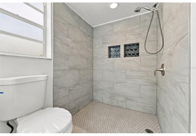 1310 SW 76TH DR House photo 19