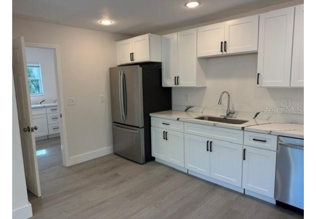 1521 NW 35 TER House photo 4