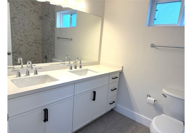 1521 NW 35 TER House photo 9
