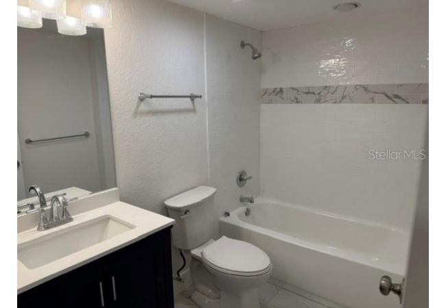 1521 NW 35 TER House photo 13