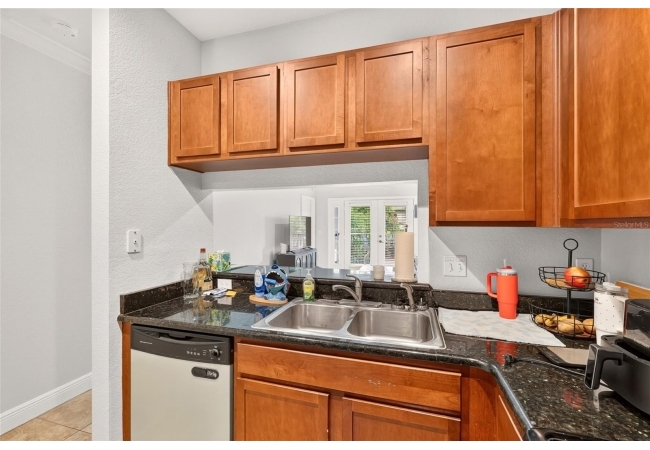 1440 NW 3RD PL #305 Condo photo 17