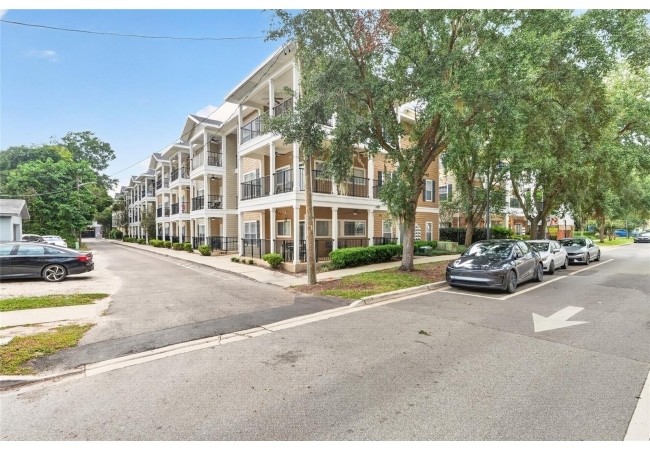 1440 NW 3RD PL #305 Condo photo 32