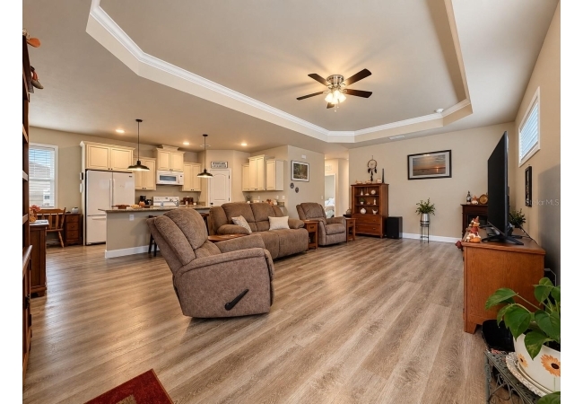 1800 SW 246TH DR House photo 5