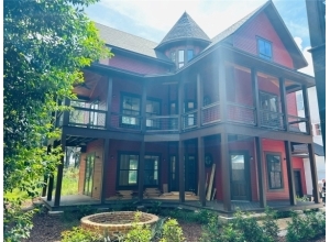 292 NW 12TH AVE