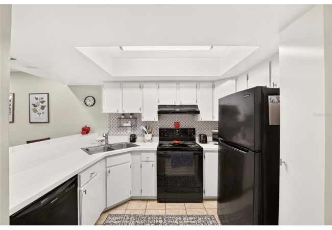 1434 SW 25TH PL #C2 Condo photo 6