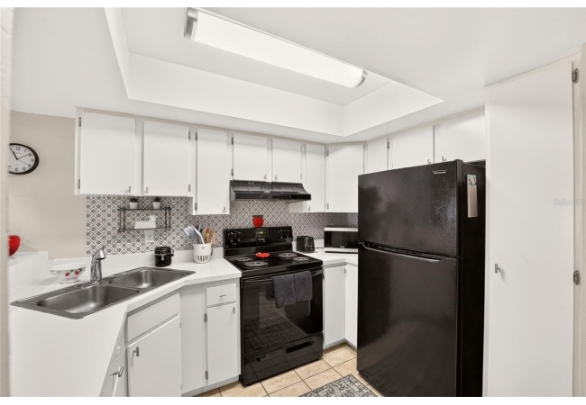 1434 SW 25TH PL #C2 Condo photo 7