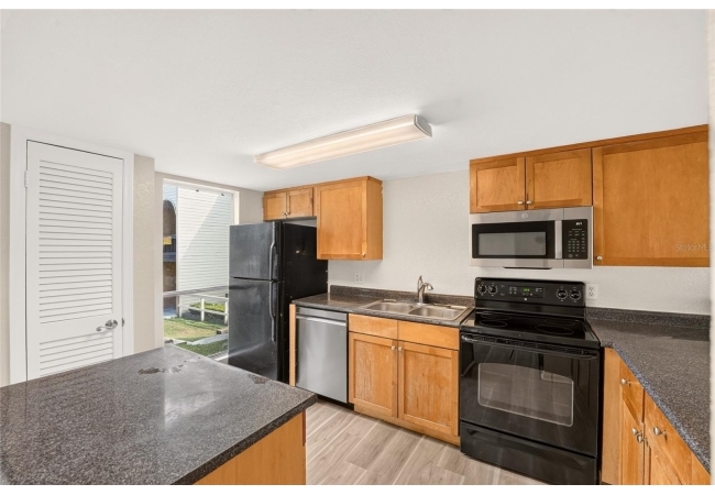 1810 NW 23RD BLVD #252 Condo photo 12