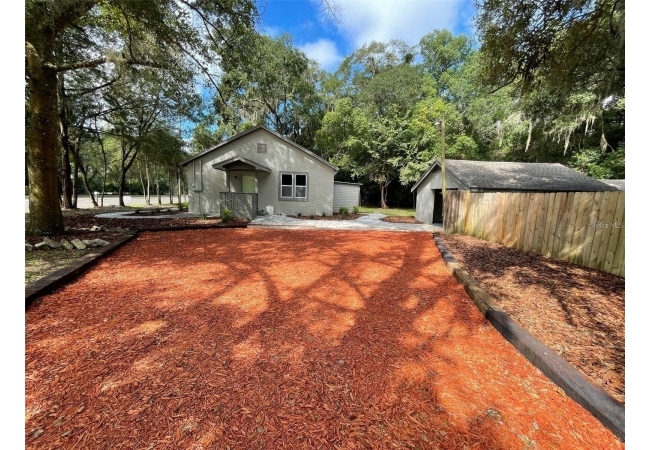 1940 E UNIVERSITY AVE House photo 14
