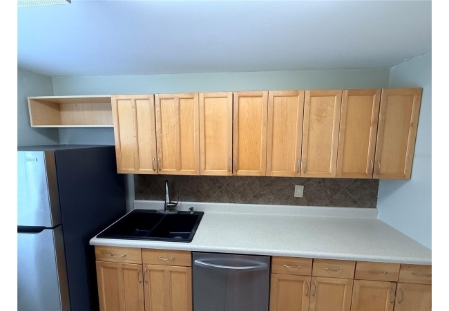 6519 W NEWBERRY RD #305 Condo photo 3