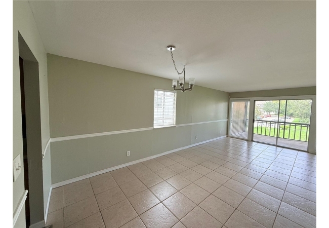 6519 W NEWBERRY RD #305 Condo photo 6