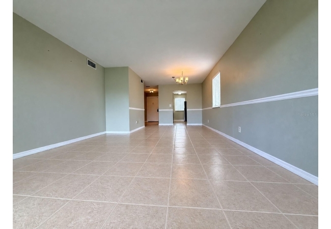 6519 W NEWBERRY RD #305 Condo photo 7
